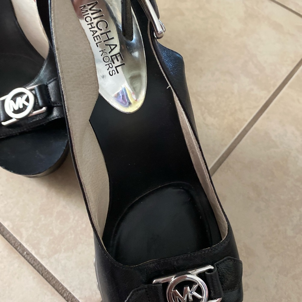 ⭐️ Sold Michael Kors charm sling platform black sandals size 11 - Picture 6 of 11